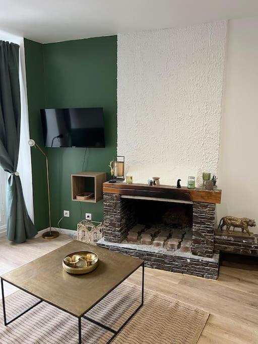 Le Chaleureux Luchonnais Apartment Bagnères-de-Luchon Екстериор снимка